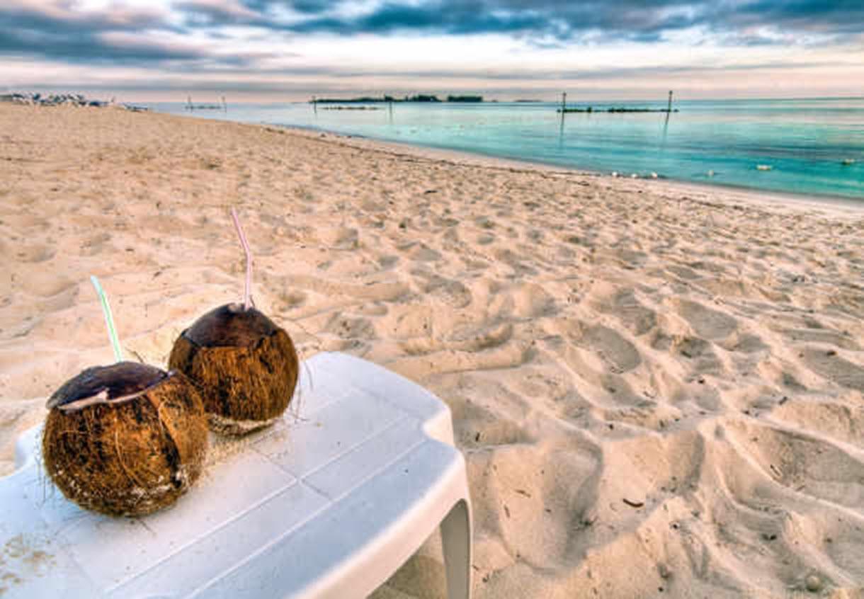 Courtyard By Marriott Nassau Downtown/Junkanoo Beach Zewnętrze zdjęcie