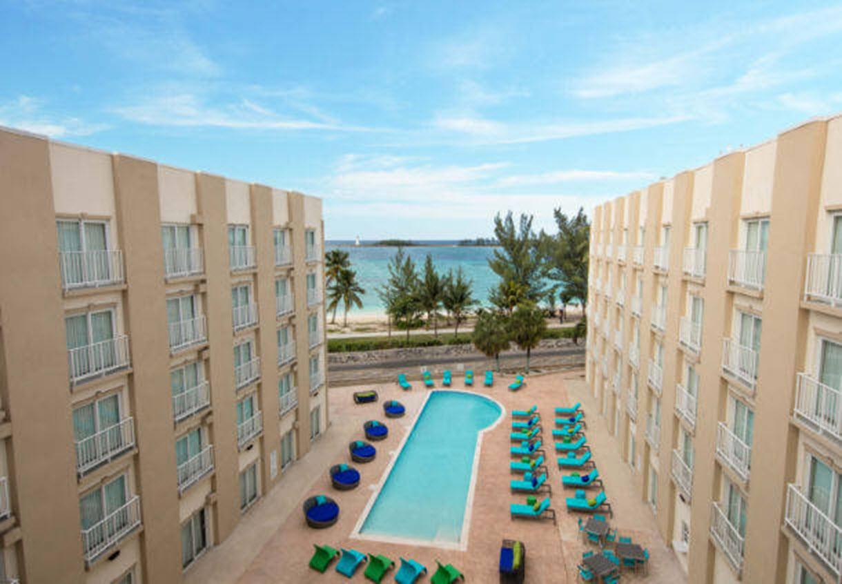 Courtyard By Marriott Nassau Downtown/Junkanoo Beach Zewnętrze zdjęcie