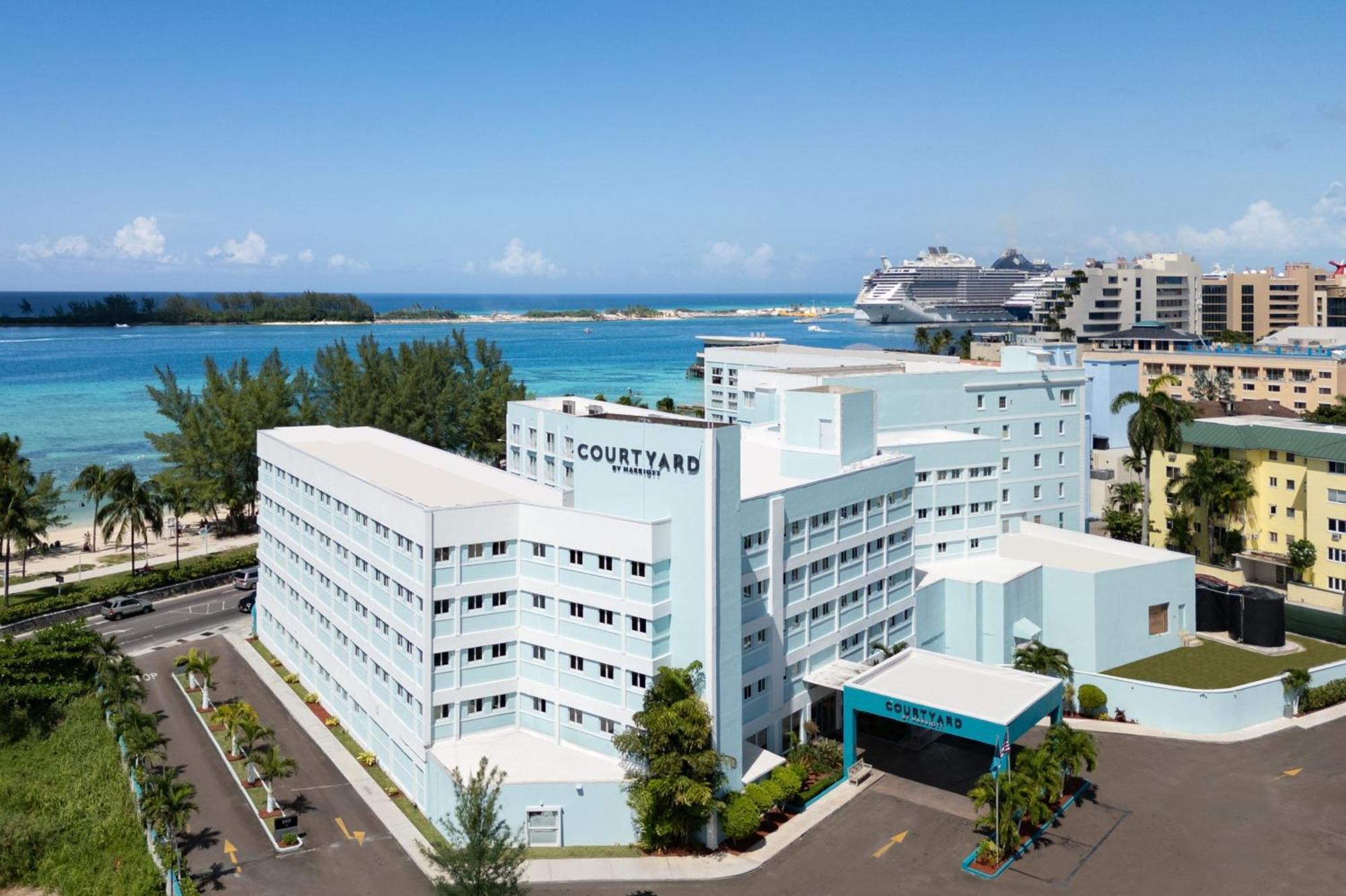 Courtyard By Marriott Nassau Downtown/Junkanoo Beach Zewnętrze zdjęcie